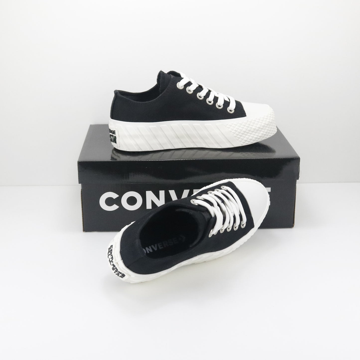 Converse Black